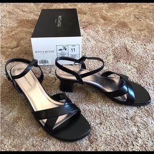 Women’s sandals sz 11
